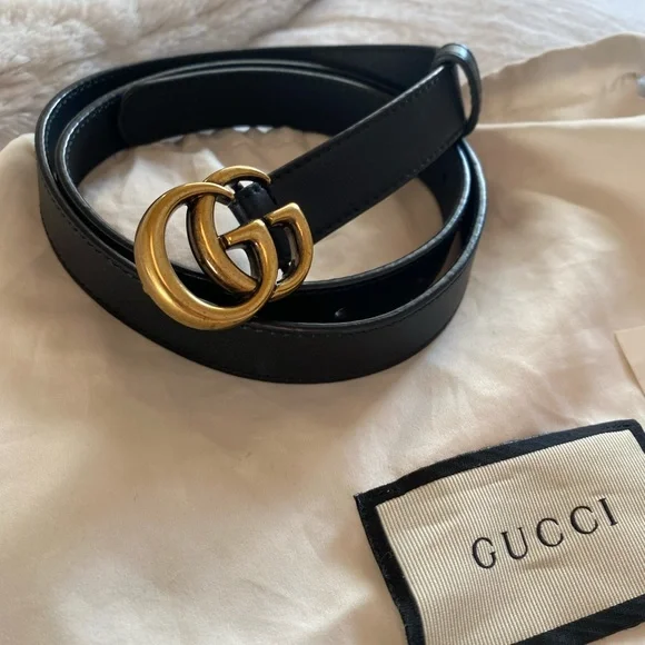 Gucci Belt, Perfect for size 0 to 2, comes with authentication card! - Picture 4 of 5